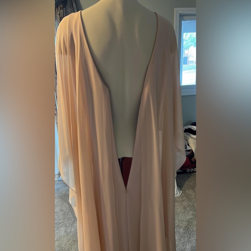 MAX MARA
Dovere Ruffled Cady Dress In Beige - Picture 7 of 14